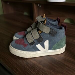 Kids size 12 VEJA shoes